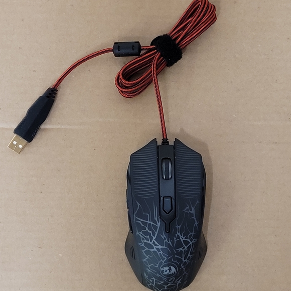 Red Dragon Centrophorus 3200DPI Gaming Mouse Model M601-3 Red Lights - Picture 2 of 5